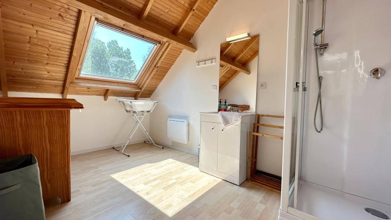 Chalet Avec Terrasse Sur Pilotis Vue Sur L'Etang Rue  Exterior photo
