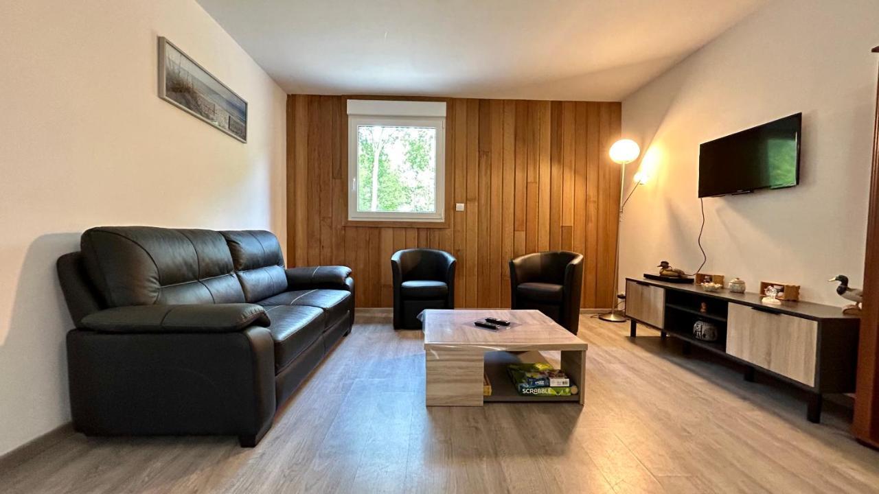 Chalet Avec Terrasse Sur Pilotis Vue Sur L'Etang Rue  Exterior photo